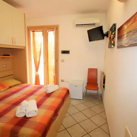Climatizzato A 100 M Dal Mare E 50 M Dal Centro Bed and Breakfast Torre San Giovanni Ugento